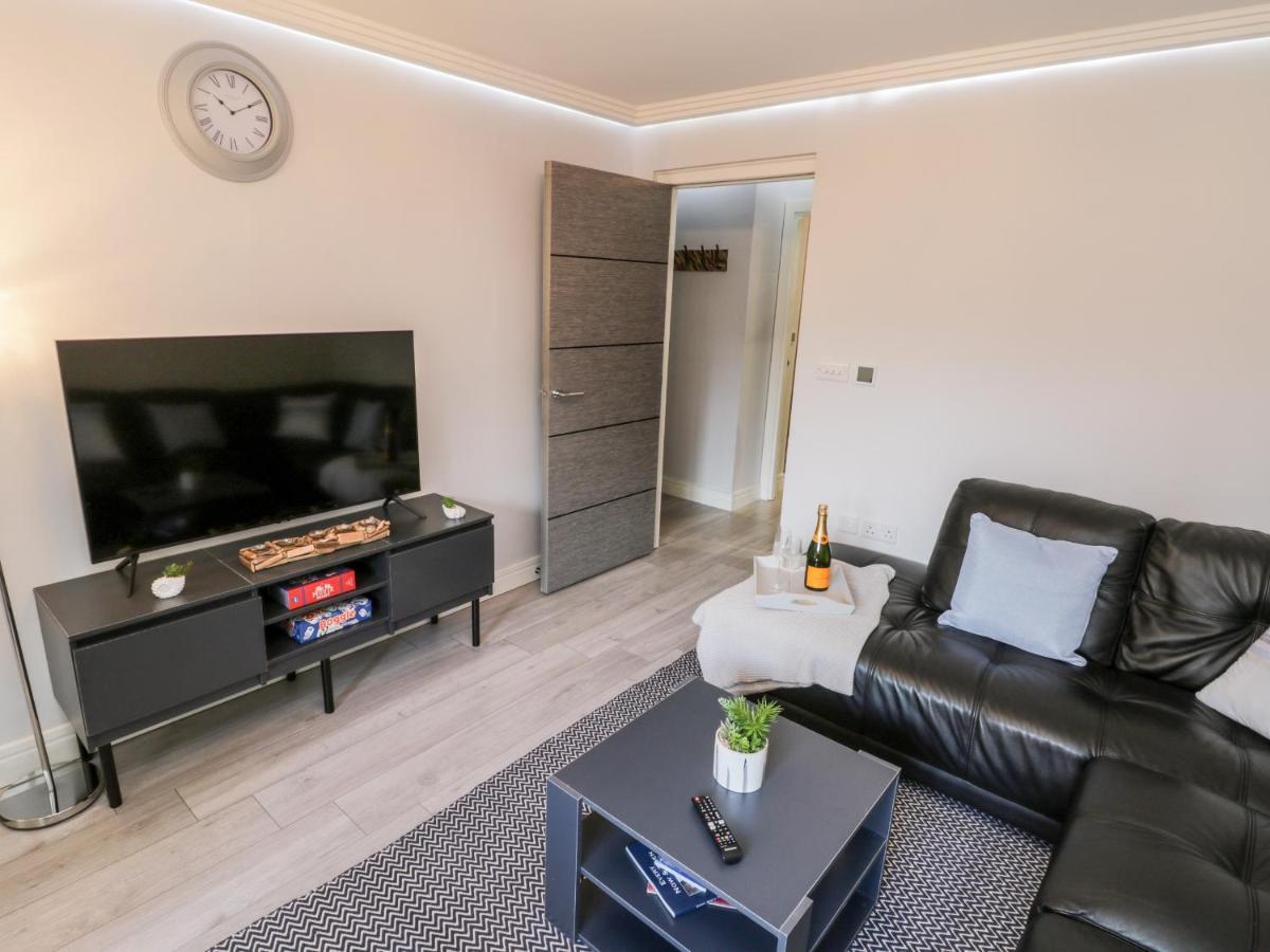 North Bay Retreat Apartment Скарбъро Екстериор снимка