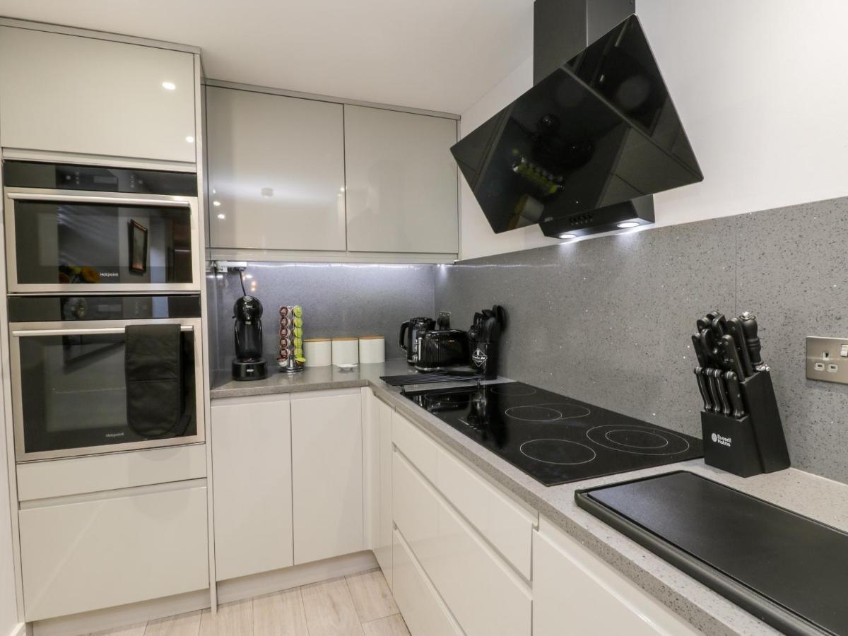 North Bay Retreat Apartment Скарбъро Екстериор снимка